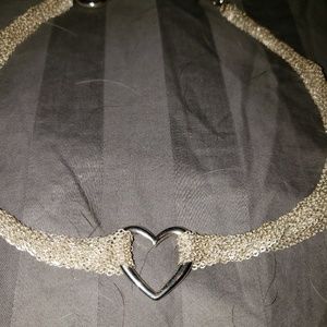 Floating heart choker